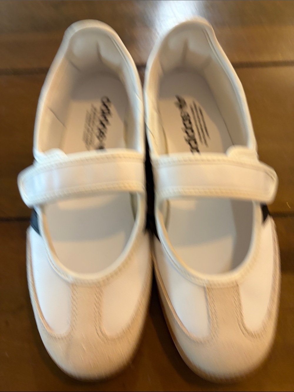 adidas women’s Samba Mary Jane Sneakers - Picture 3 of 7